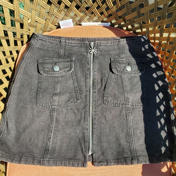 Are You Afraid of the Dark Skirt by Dollskill - Picture 2 of 4